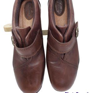 Clarks Artisan Kessa Betty Brown Slip-On Women's Size 8 1/2M